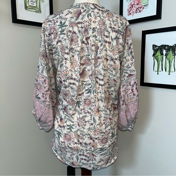 ๐ LoveStitch Surplice Boho Blouse - Picture 9 of 14